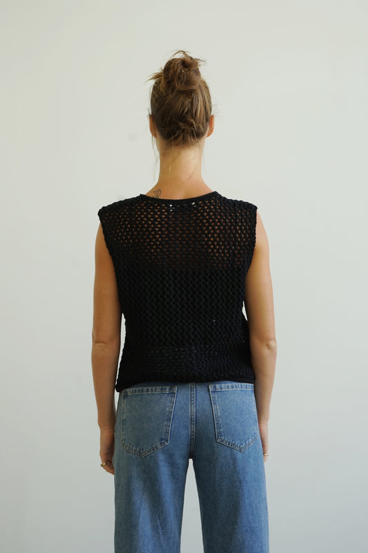 Etta Vest/Black