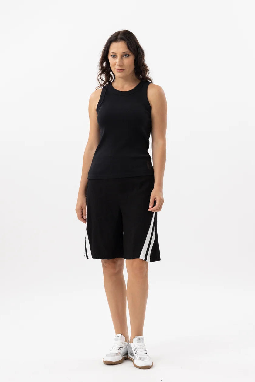 Live in Black Short / Black