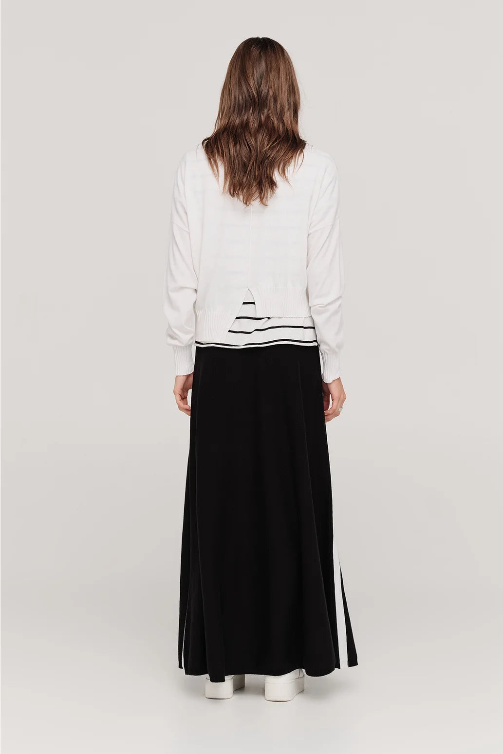 Complacent Skirt-Black/Ivory