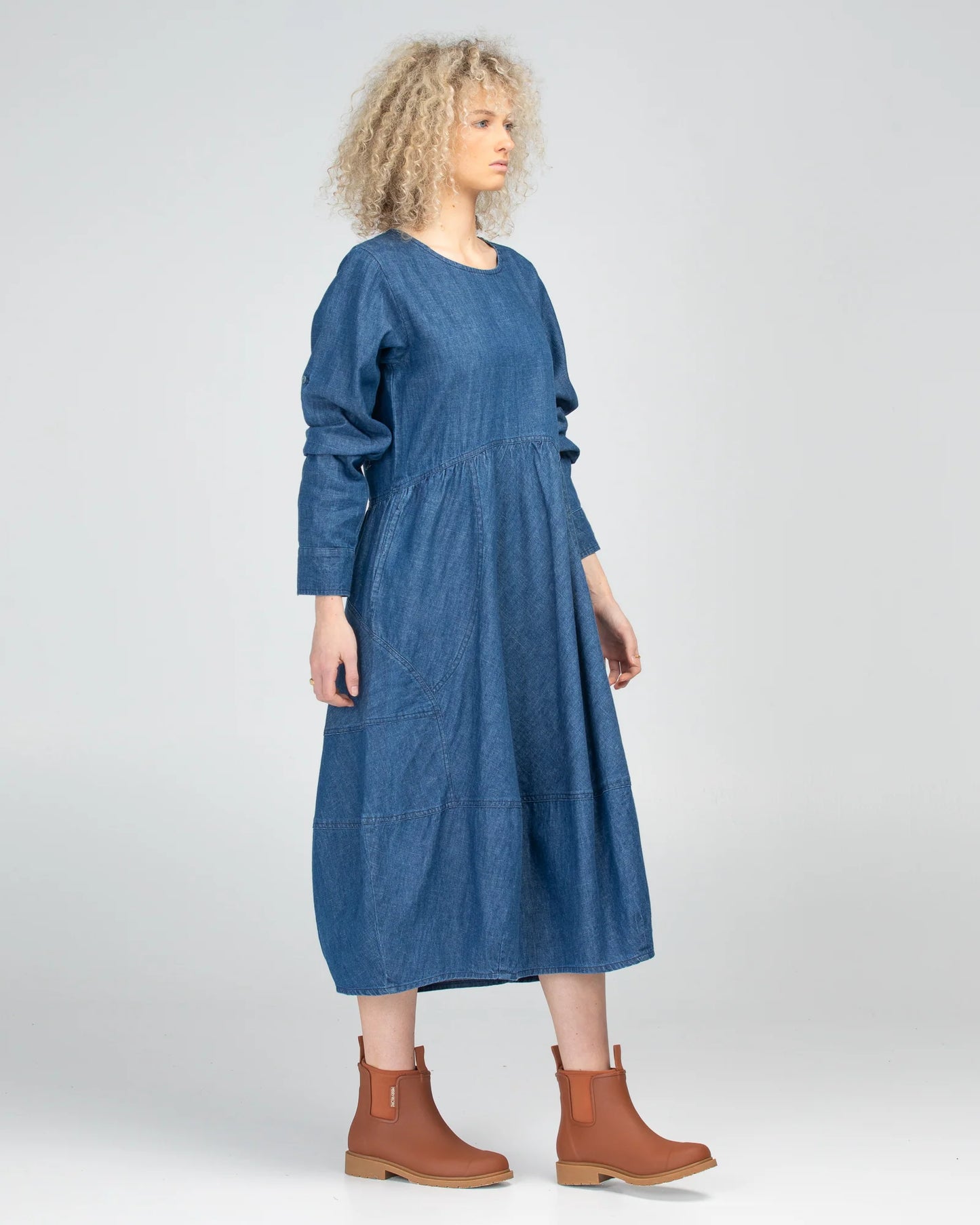 Guru Dress / Mid Wash Denim