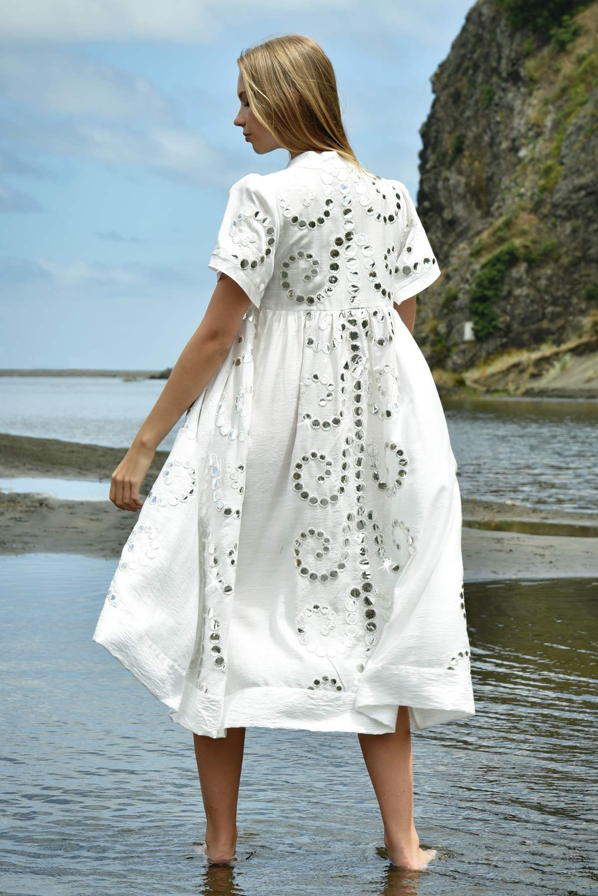 Round + Round Dress / White