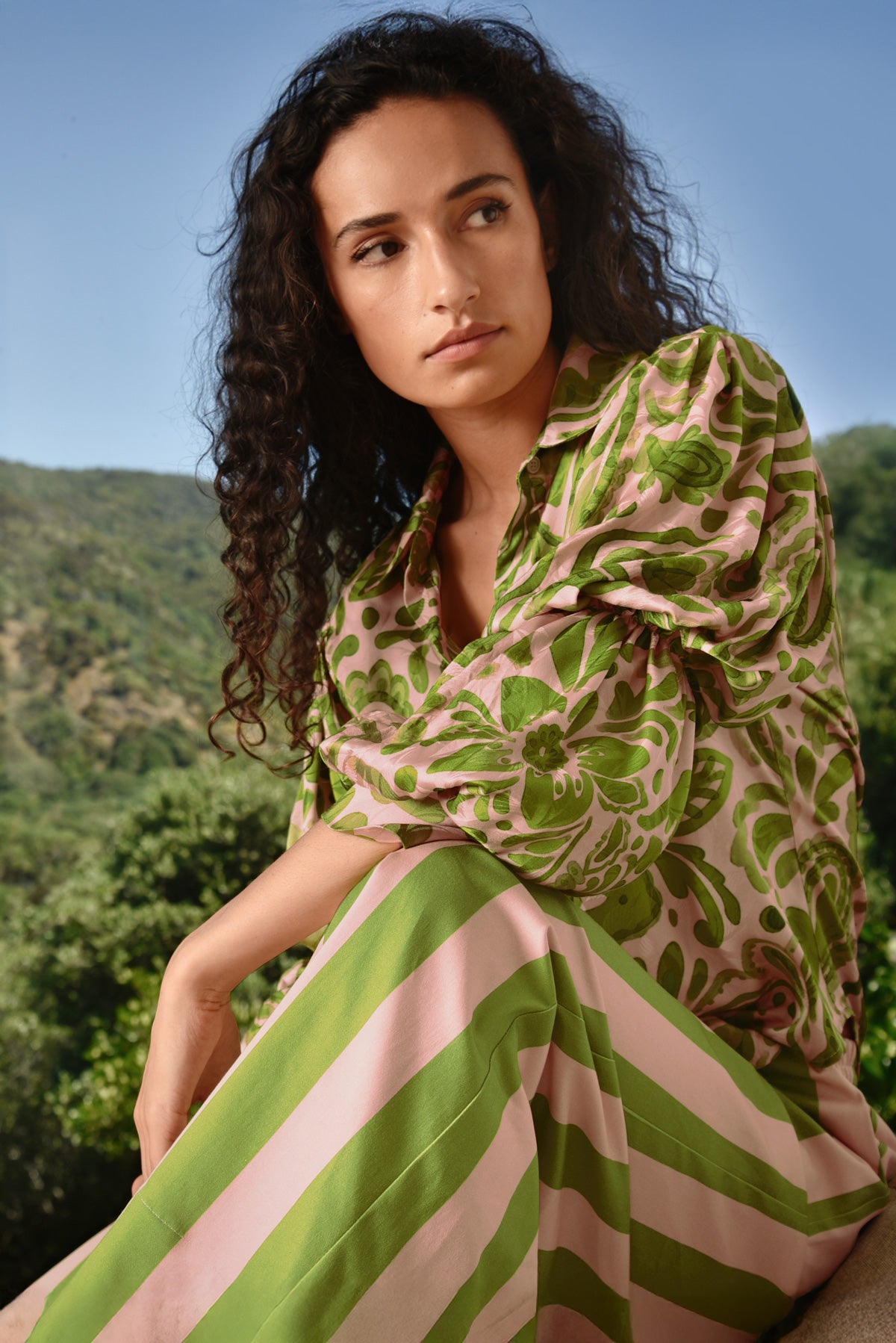 Pleat and Greet Top / Blush-Green Floral