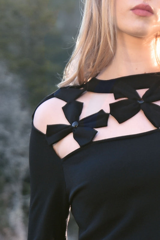 Peek a Bloom Top / Black