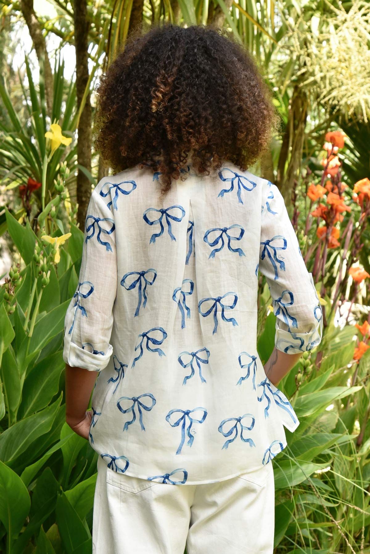 Easy Breezy Shirt / White & Blue
