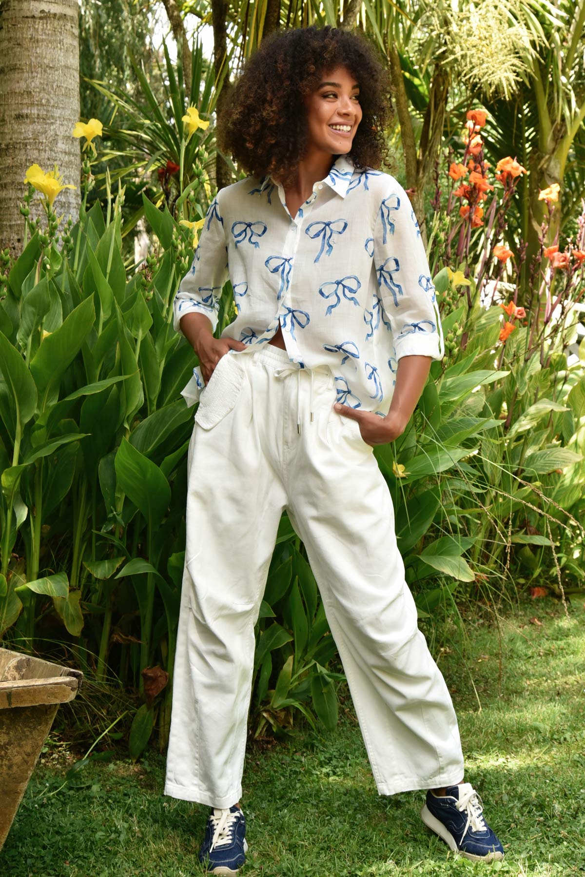 Easy Breezy Shirt / White & Blue
