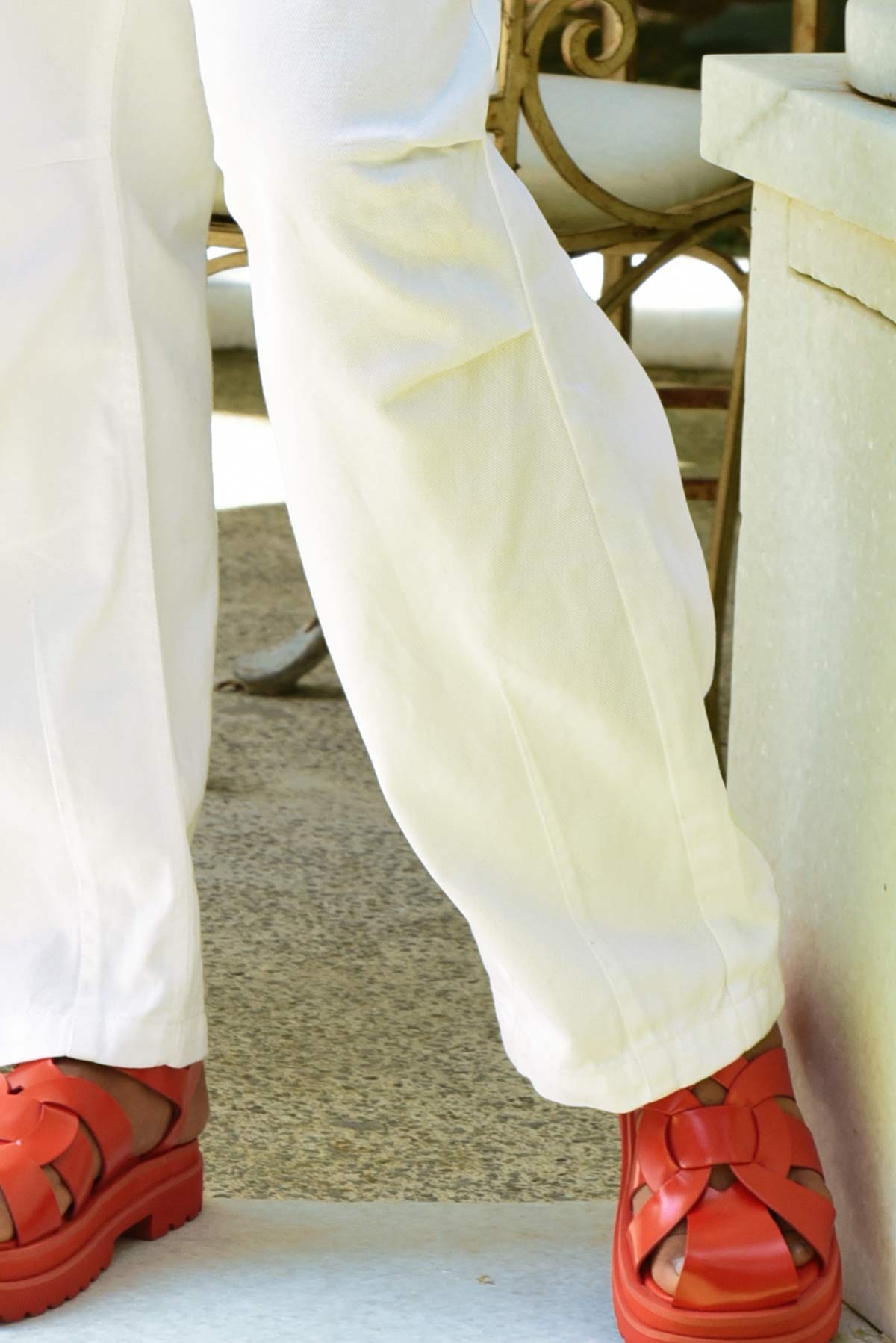 Jean-IC View / Ivory