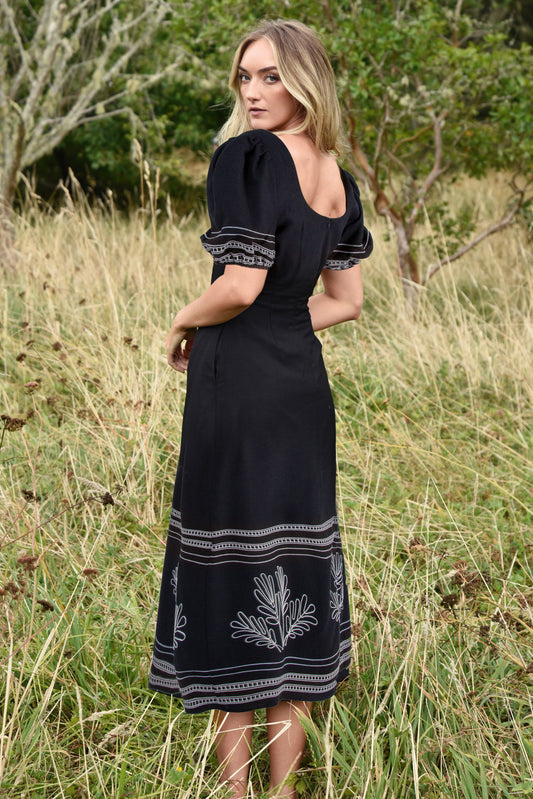 Shape Your Destiny Dress / Black