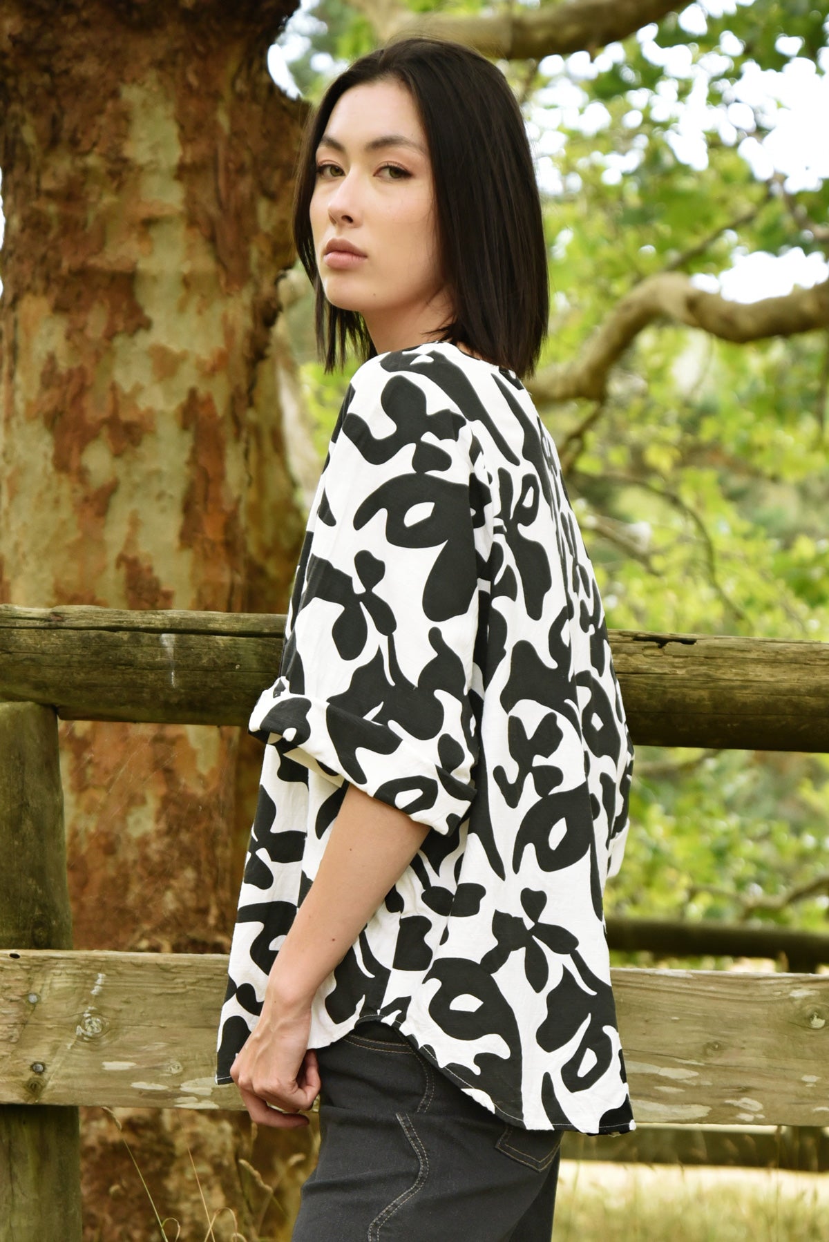 Find Your Bliss Top / Black-White