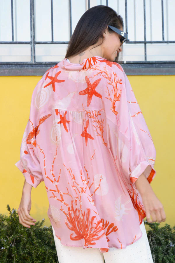 Behind Her Back / Pink Shells