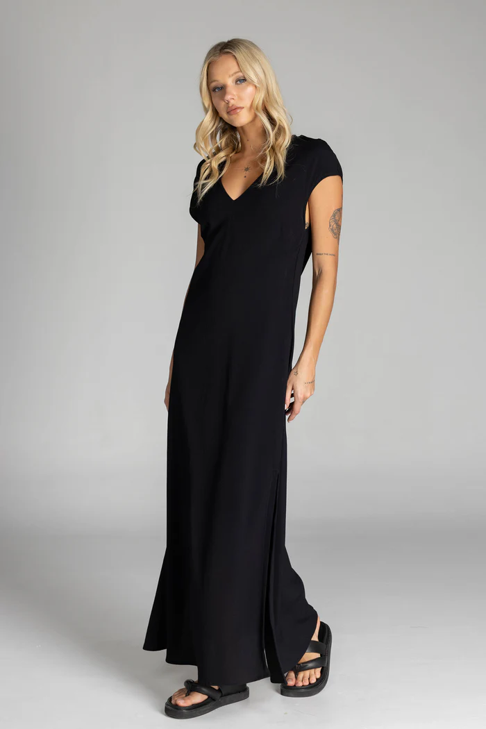 Deep In My Heart Dress / Black