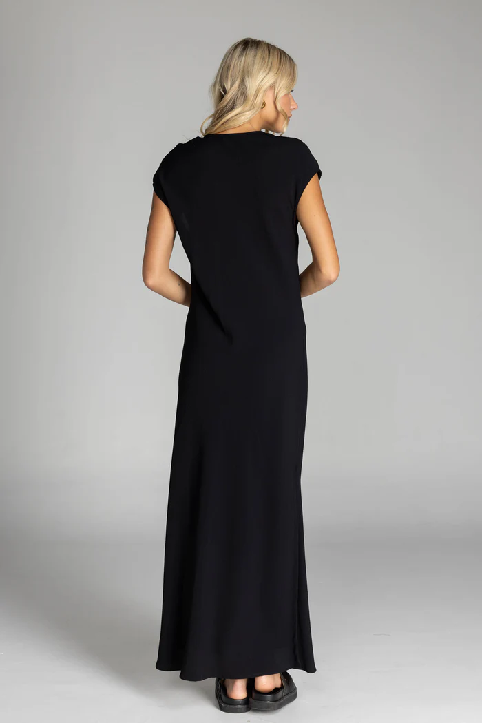 Deep In My Heart Dress / Black
