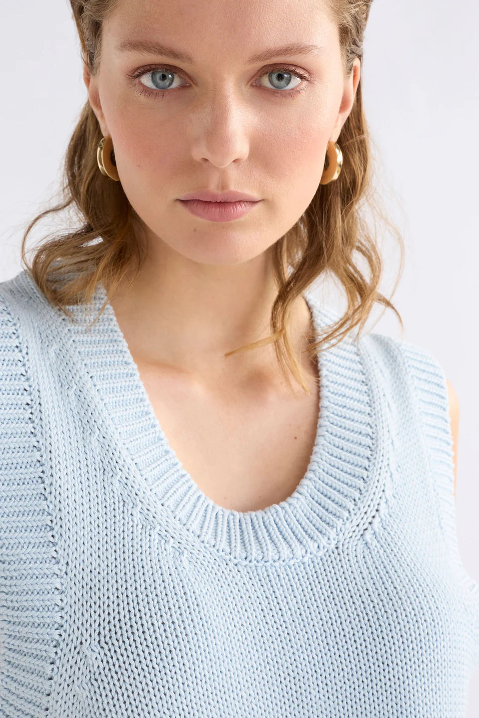 Mikkel Vest / Pearl Blue