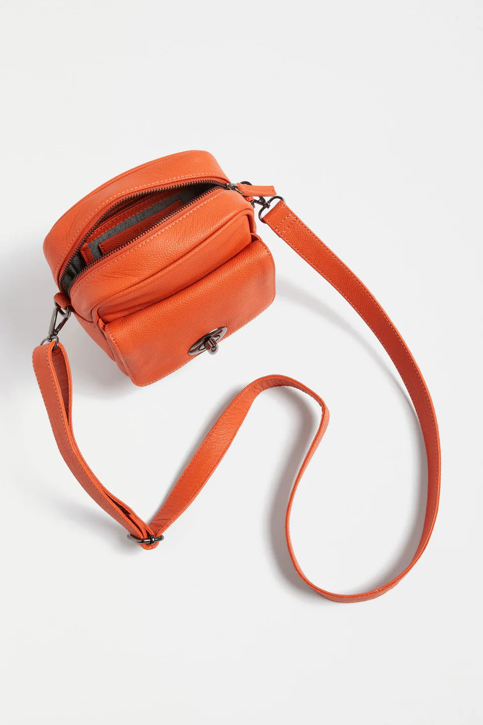 Sylle Crosbody Bag / Orange