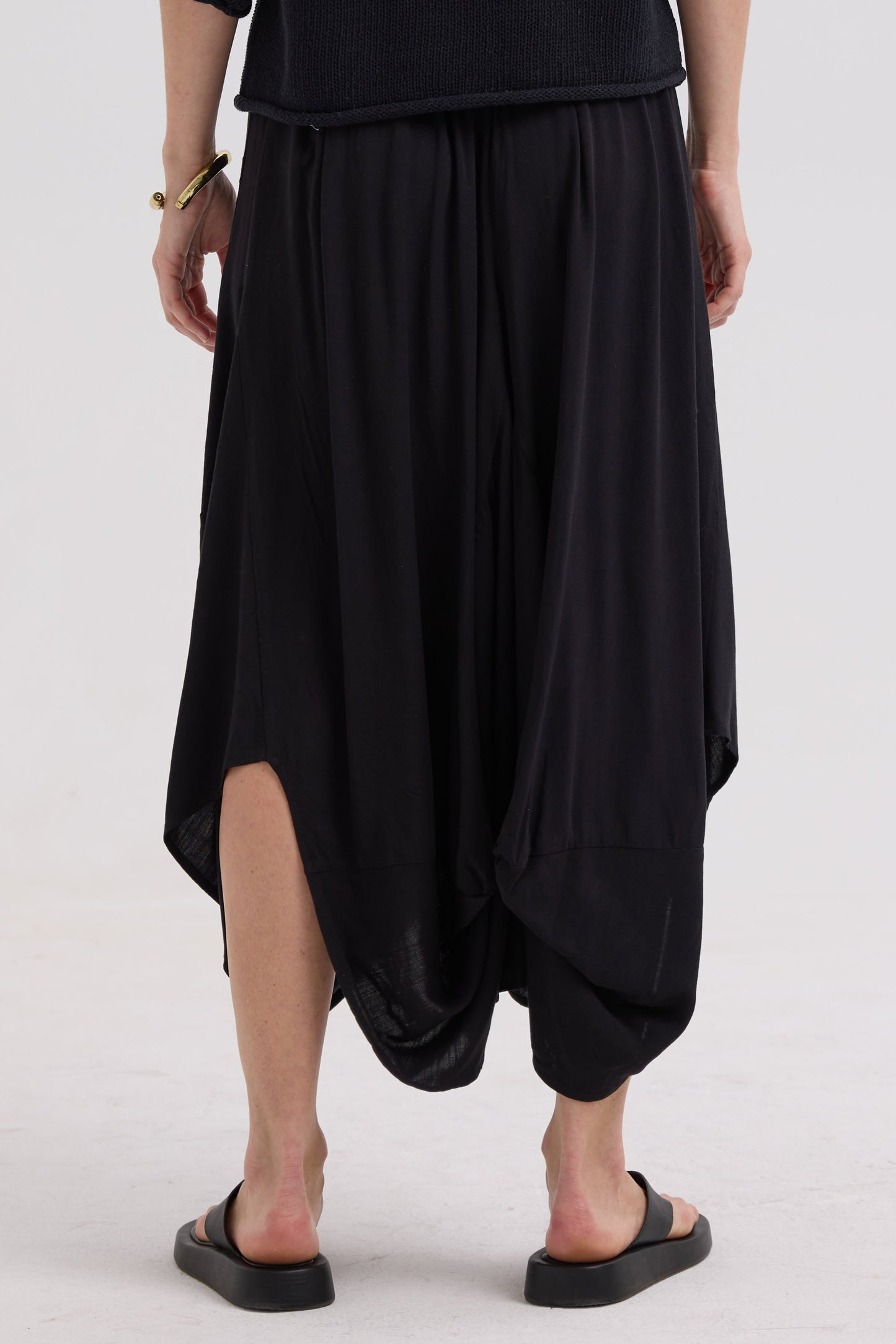 Drape Bottom Skirt / Black