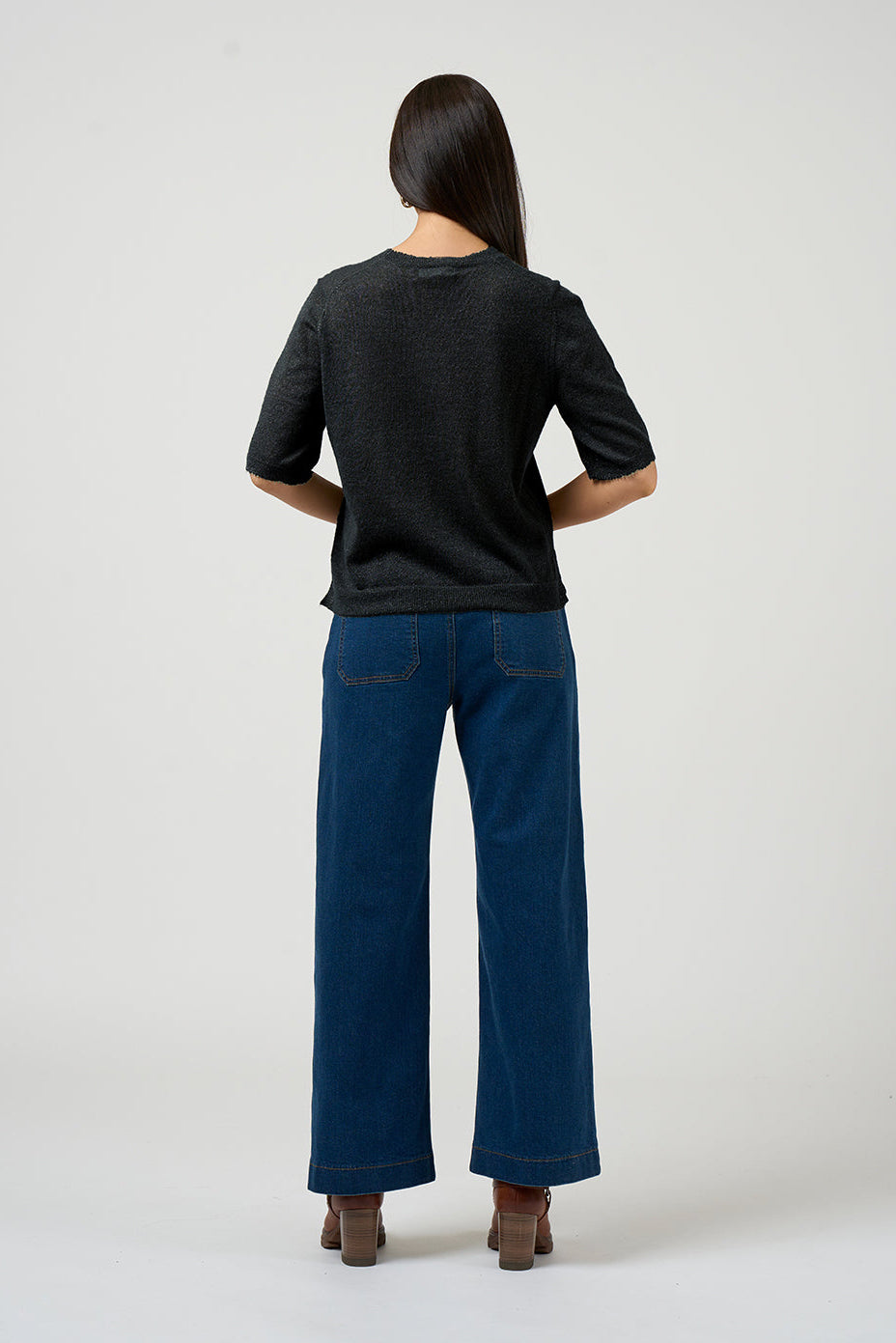 Lumira Tee / Liquorice