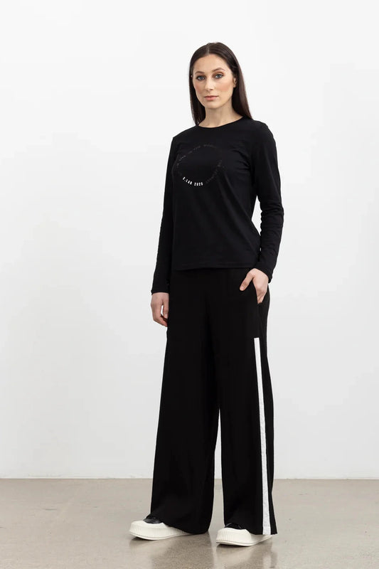 Live in the moment LS Tee/Black & White