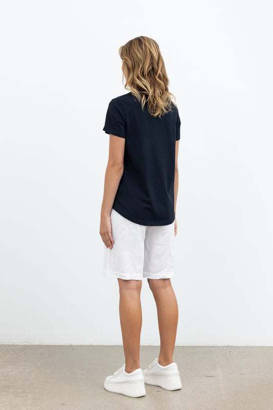 Scene Stealer Tee / Black-White Print