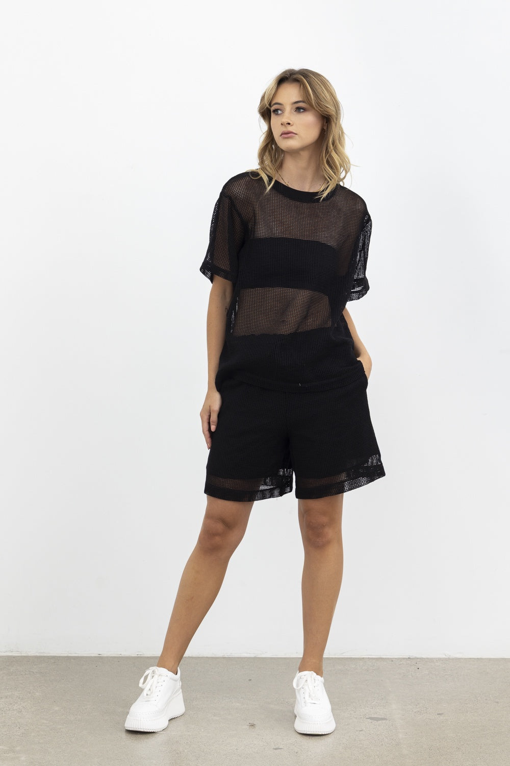 Snapshot Chic Short / Black