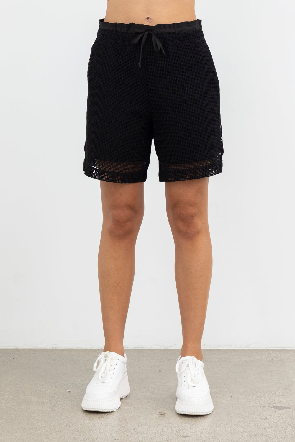 Snapshot Chic Short / Black