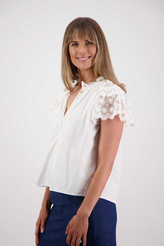 Sebbie Top / White