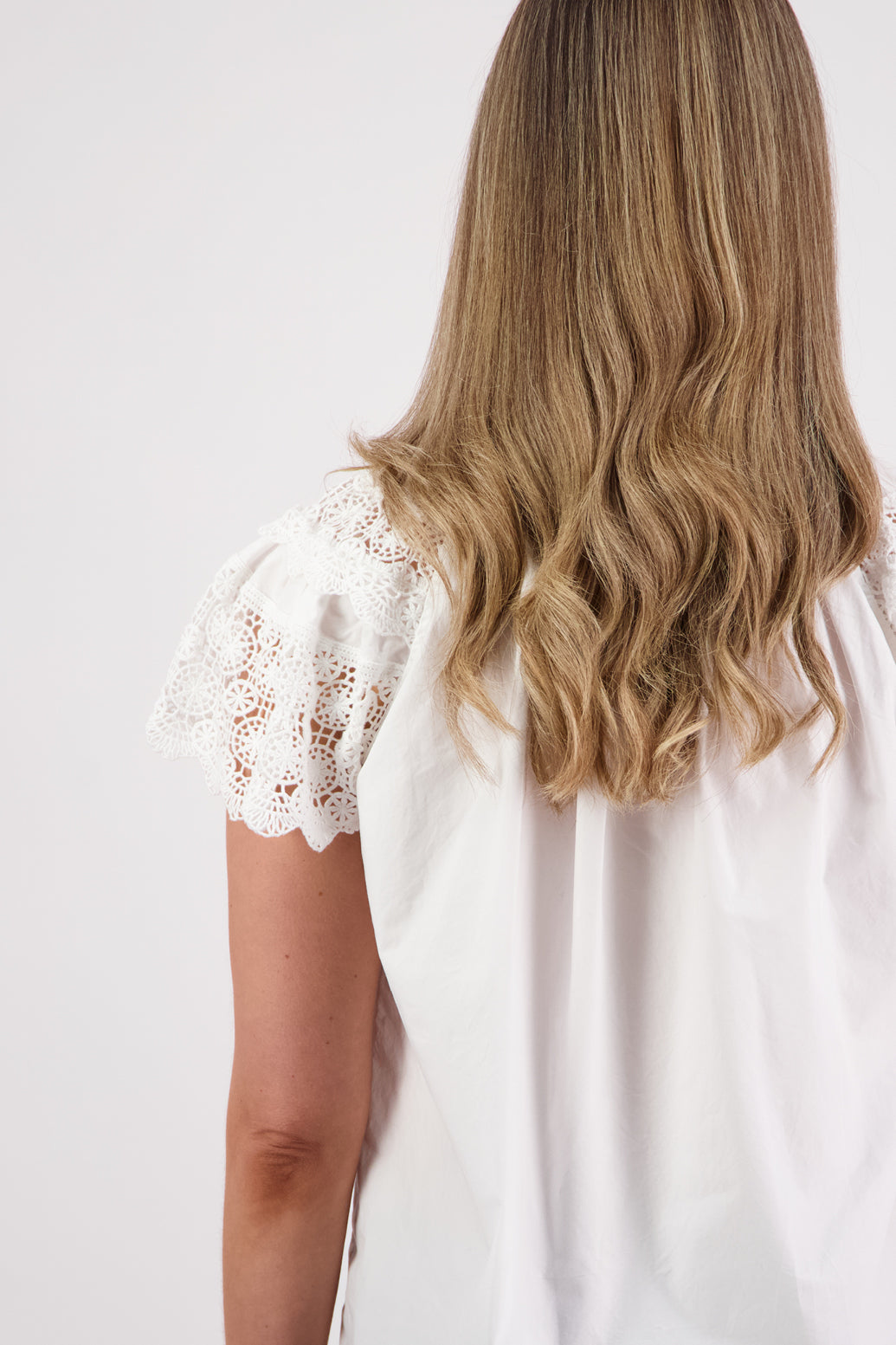 Sebbie Top / White