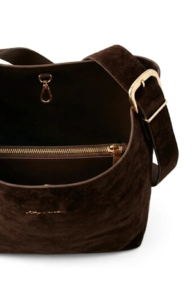 Tobi Tote/Chocolate Suede