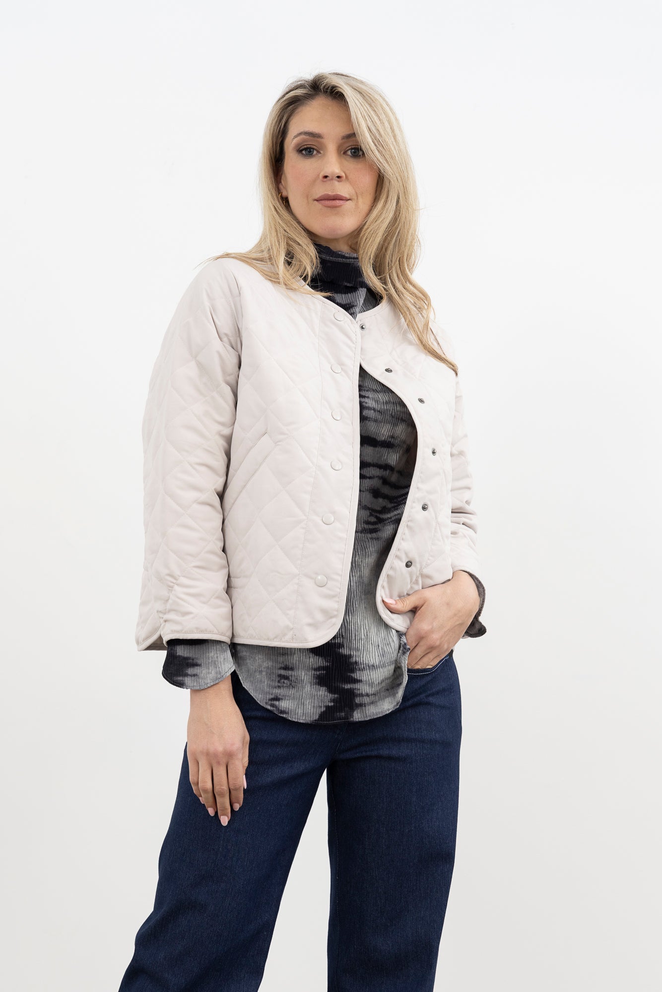 Live in the Moment Jacket / Ivory