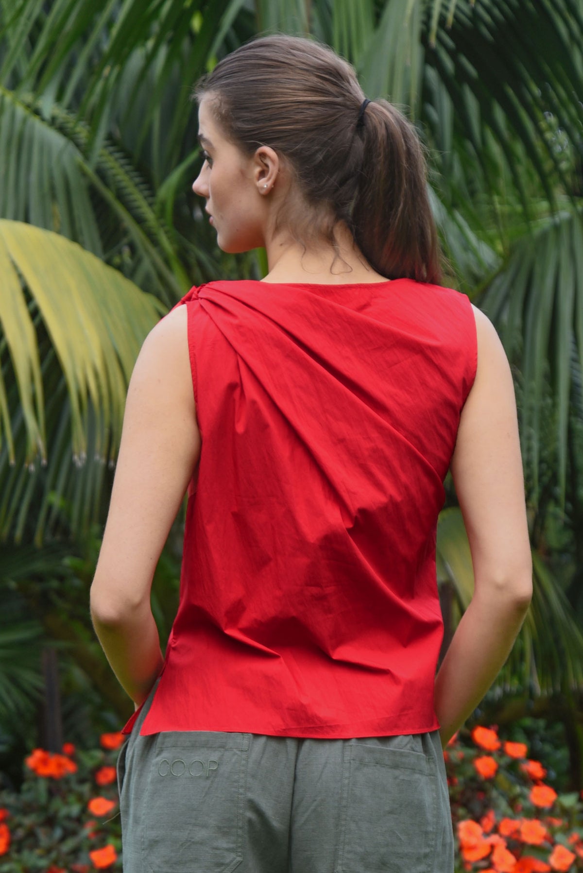 Top Knot Top / Red
