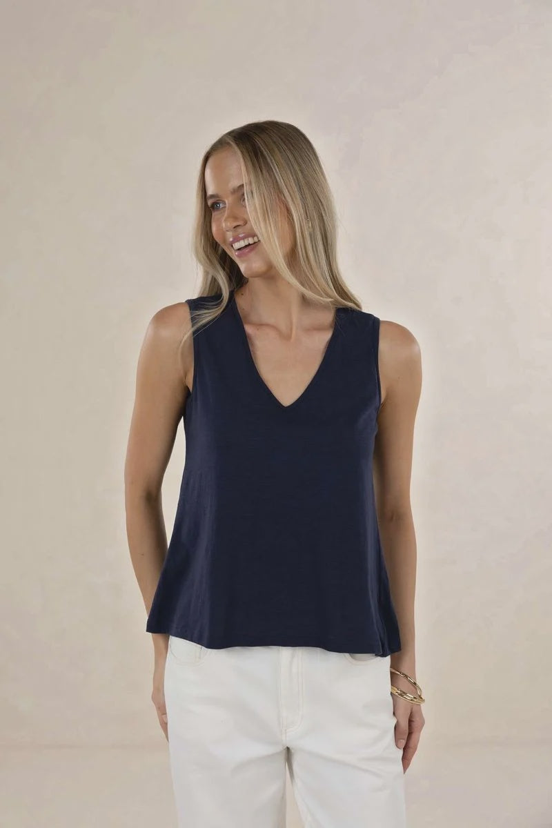 Kaia V Neck / Navy