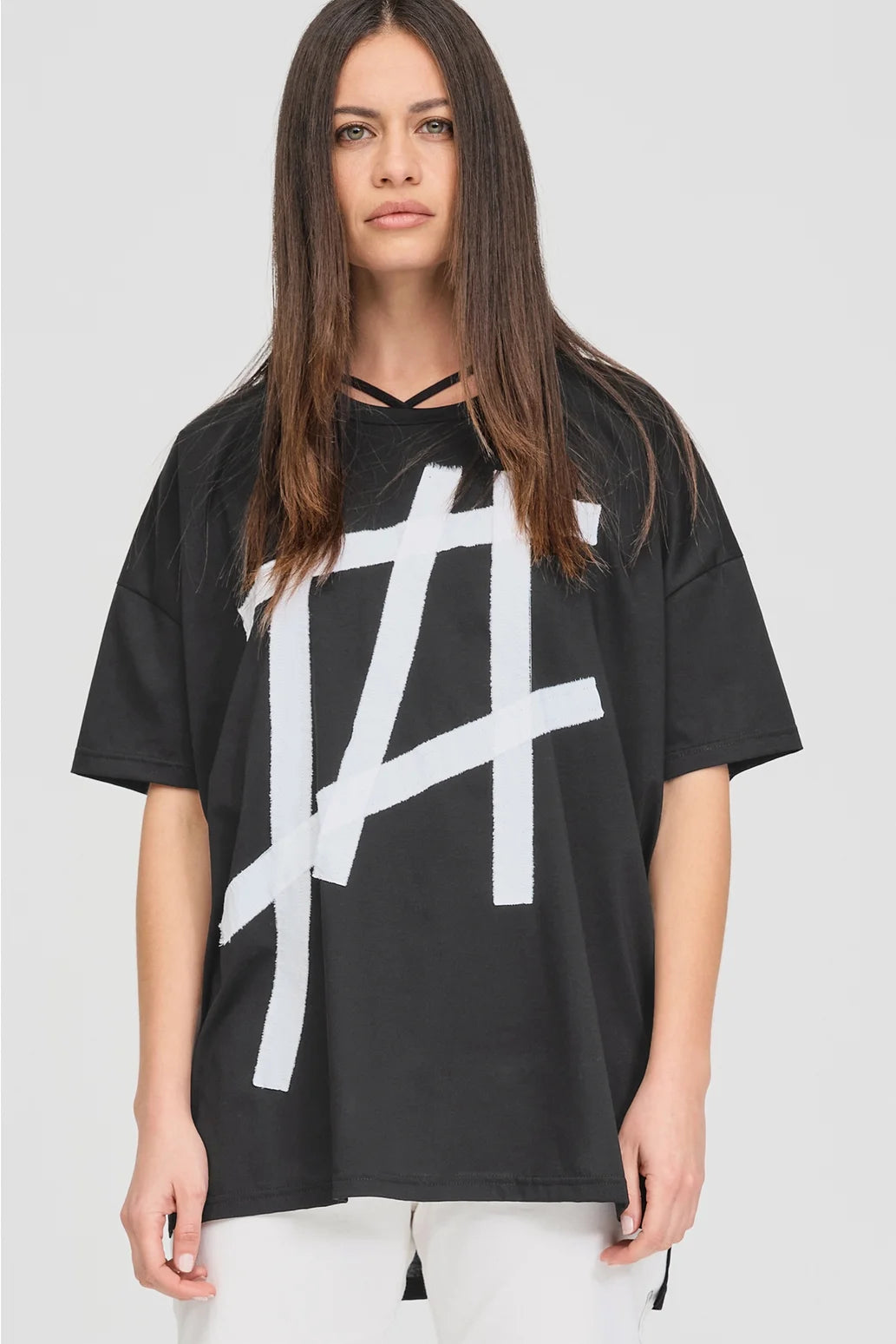 Between Module Tee / Black-Ivory
