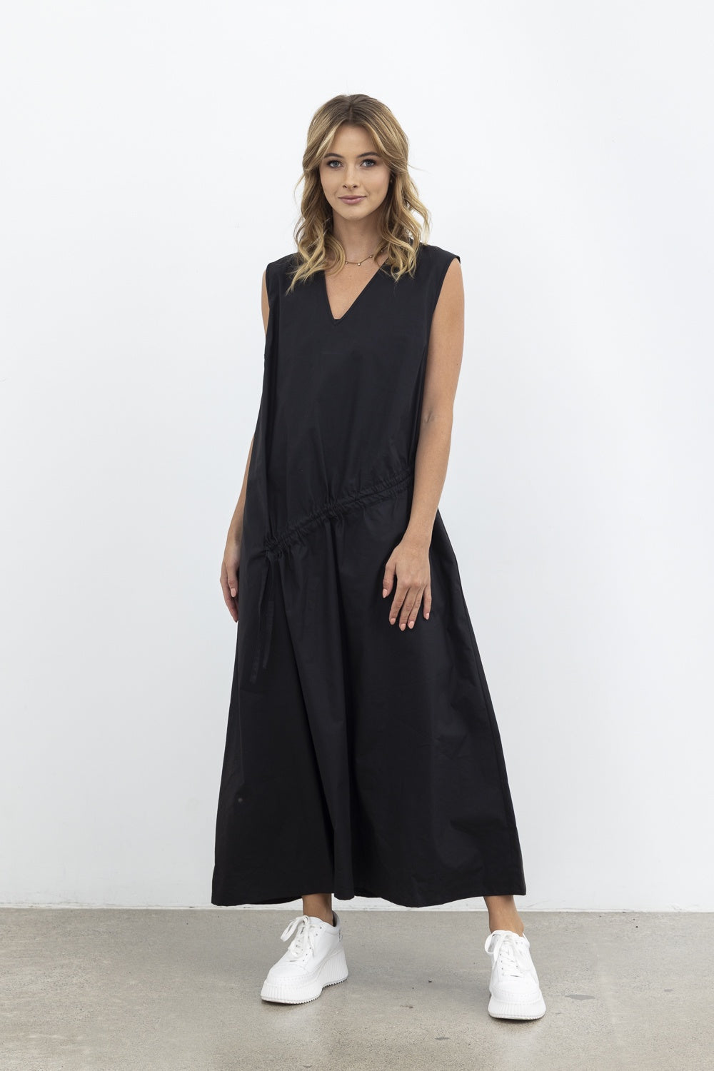 Cinematic Dress / Black