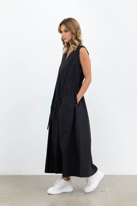 Cinematic Dress / Black