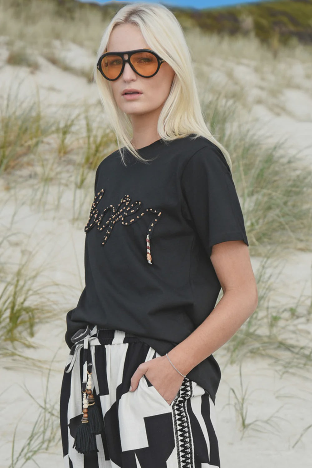 End Name T-Shirt / Black