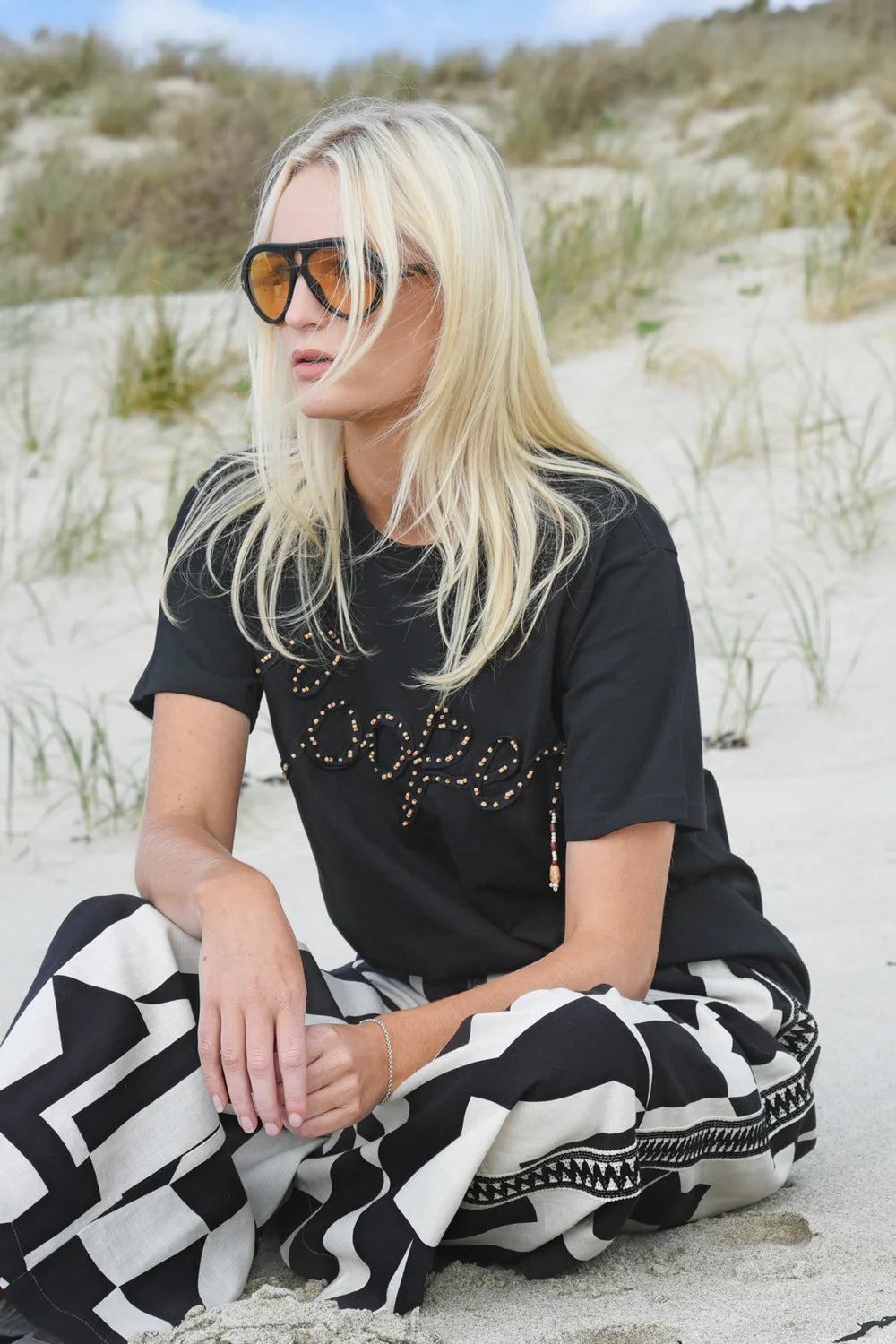 End Name T-Shirt / Black