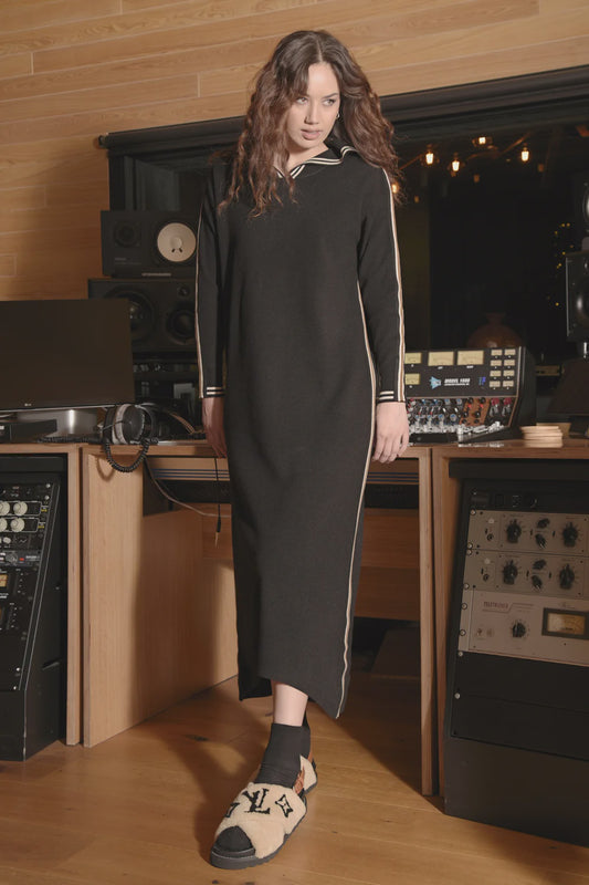 For the Greater Hood Dress / Black