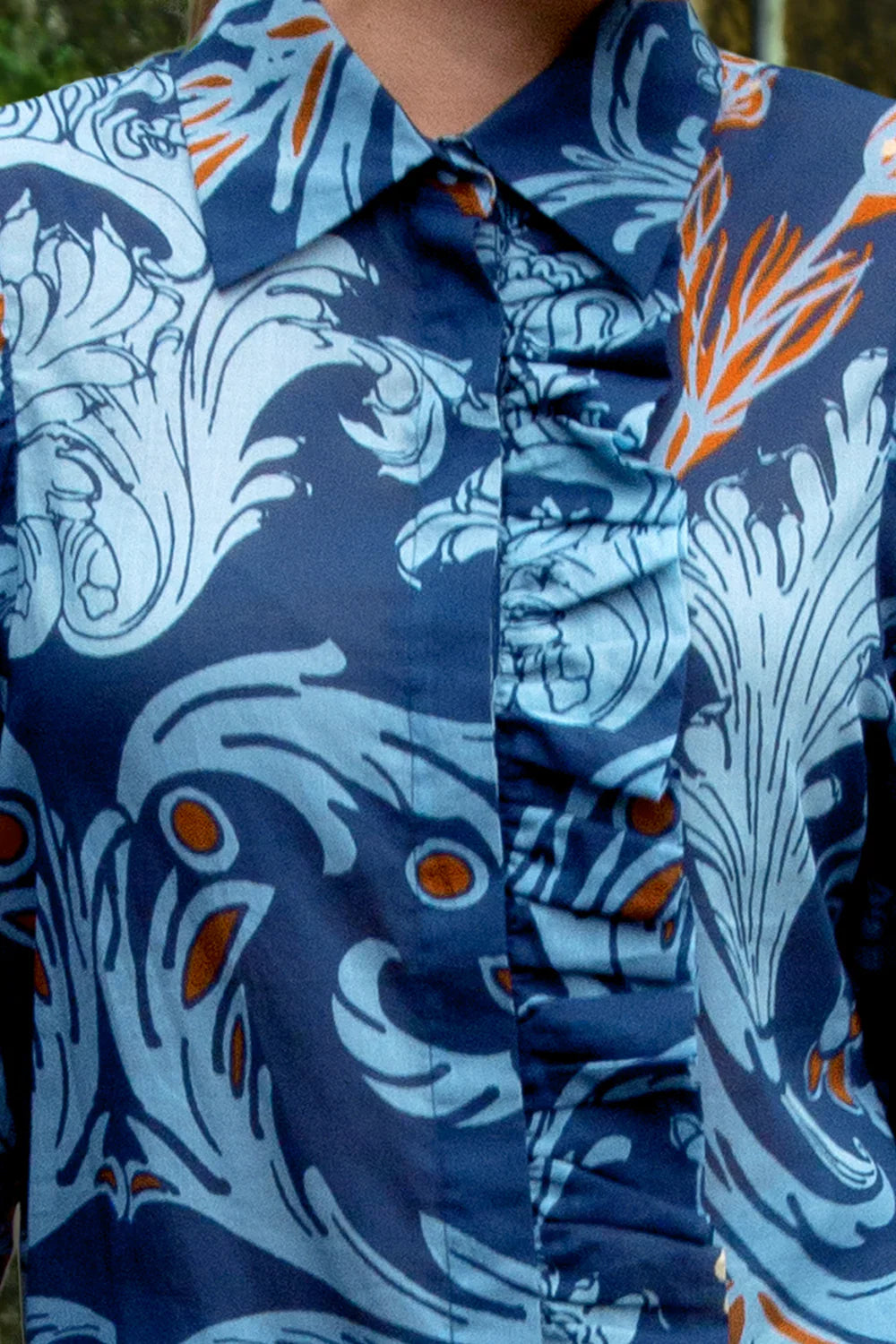 Truffle Ruffle shirt/Navy