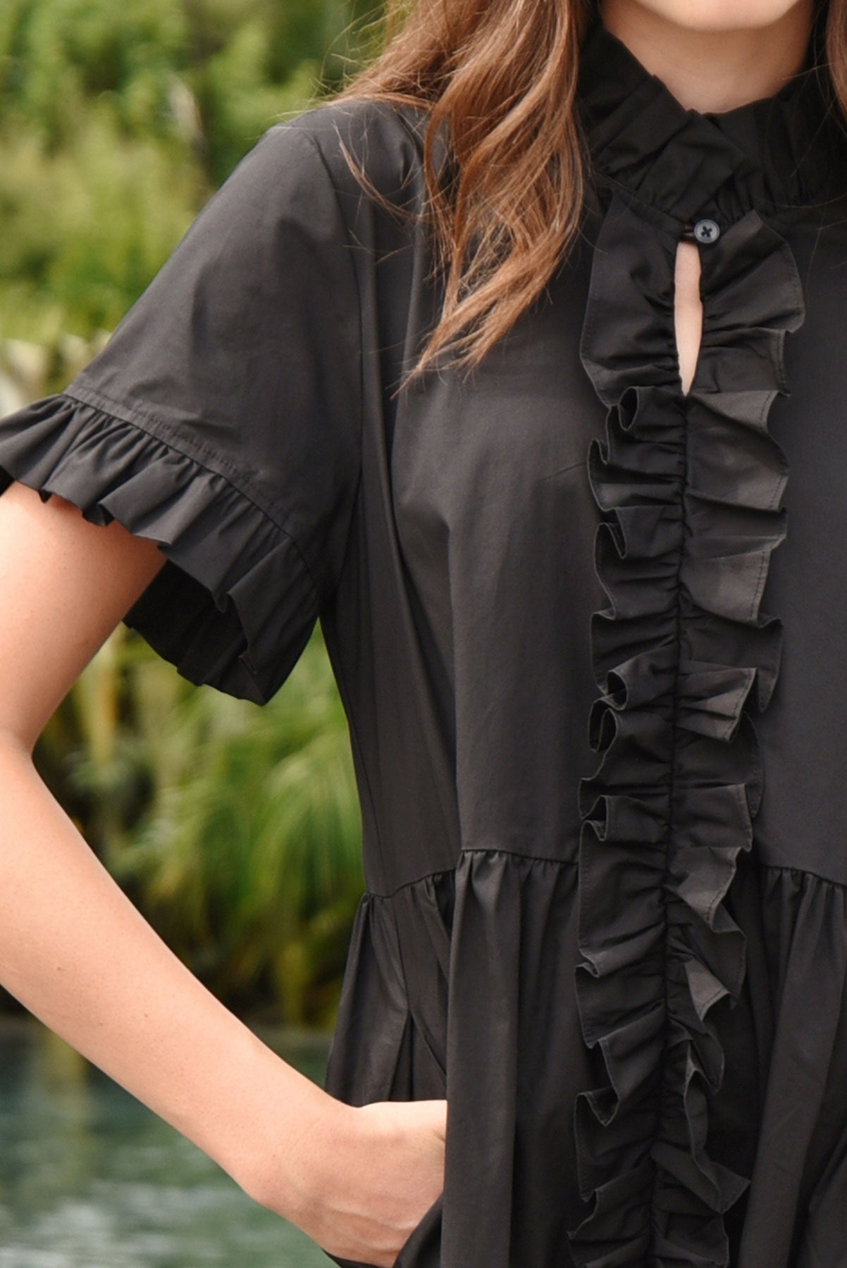 Frillaxed Dress / Black