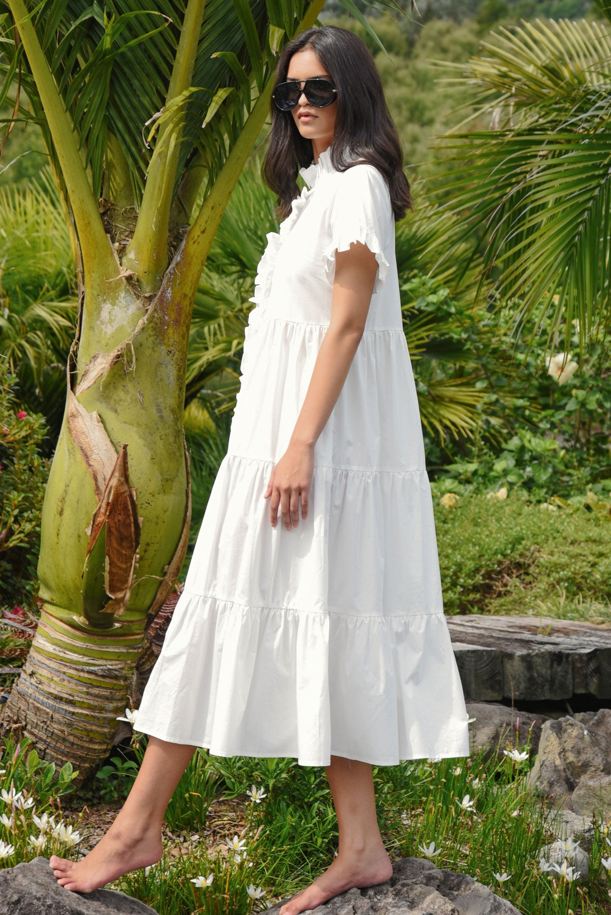 Frillaxed Dress / White