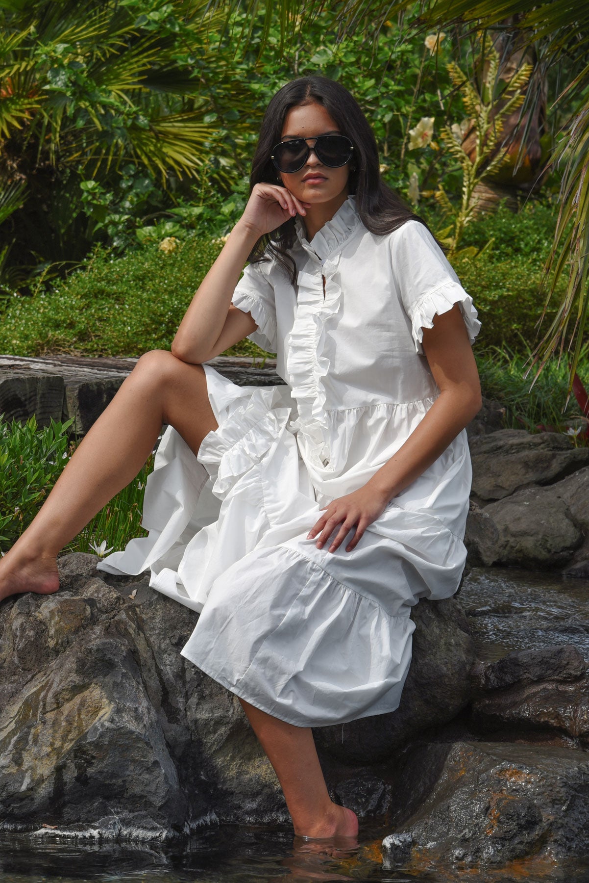Frillaxed Dress / White