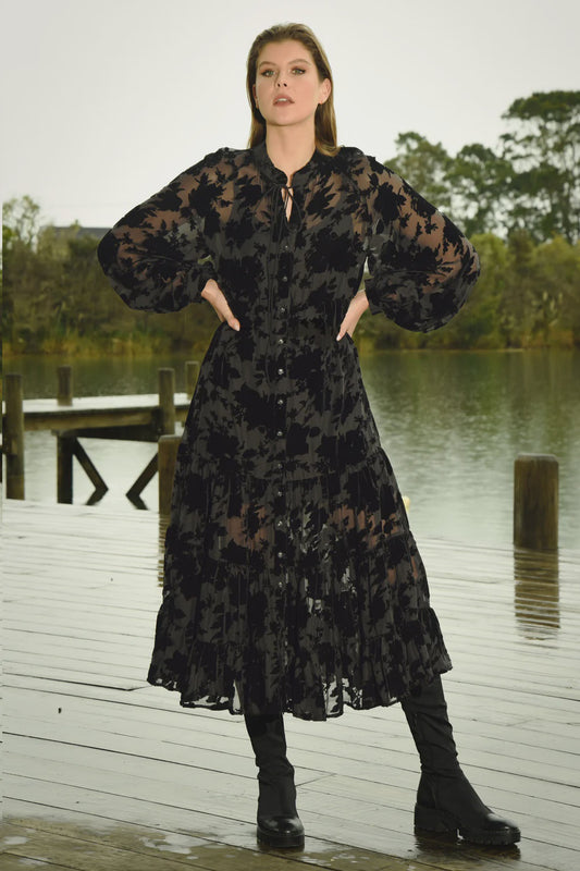 Never Say Tie Dress / Black