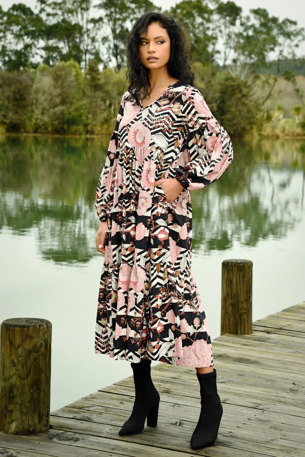 Swept Away Dress / Floral Line