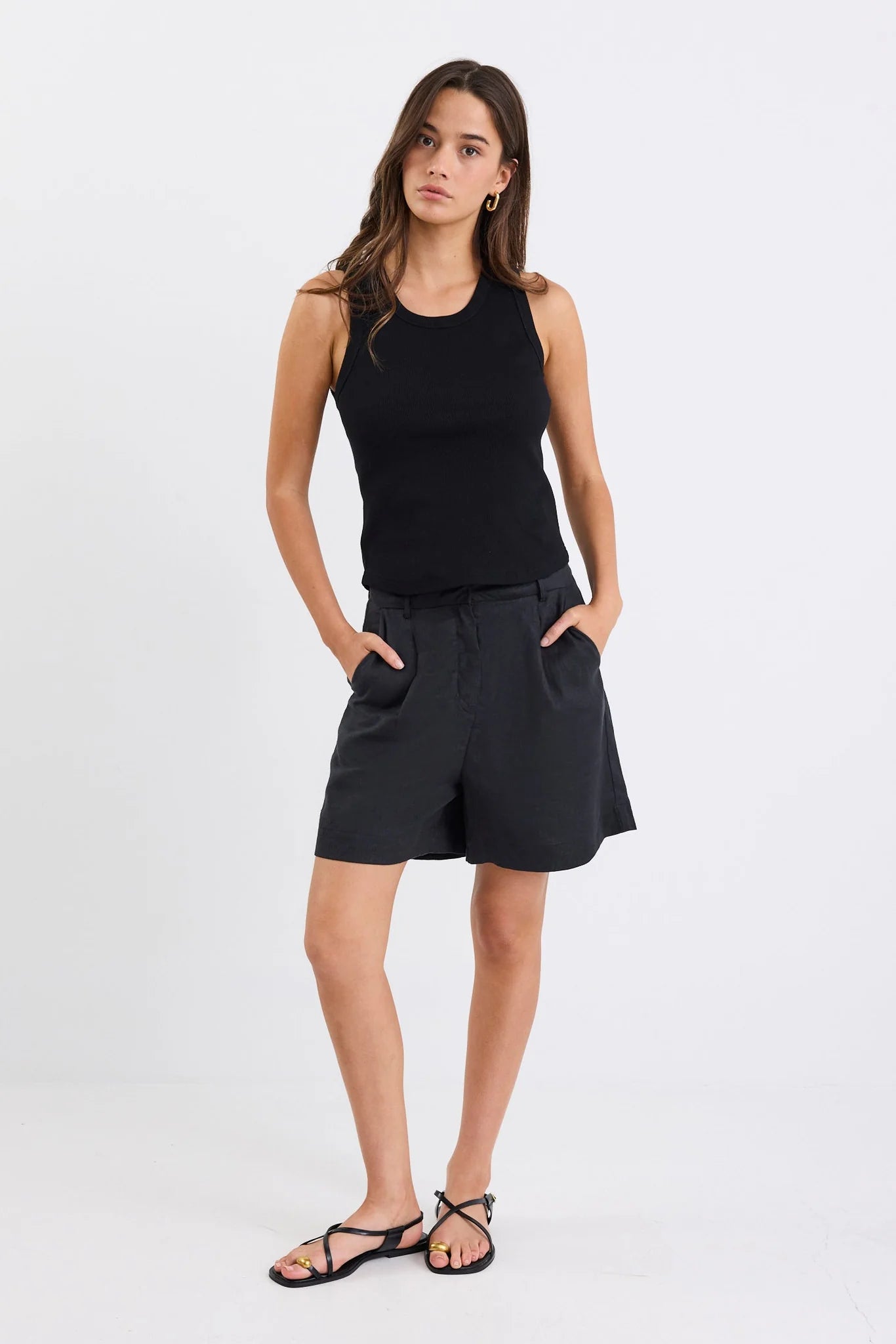Literal Linen Pleat Front Shorts / Black