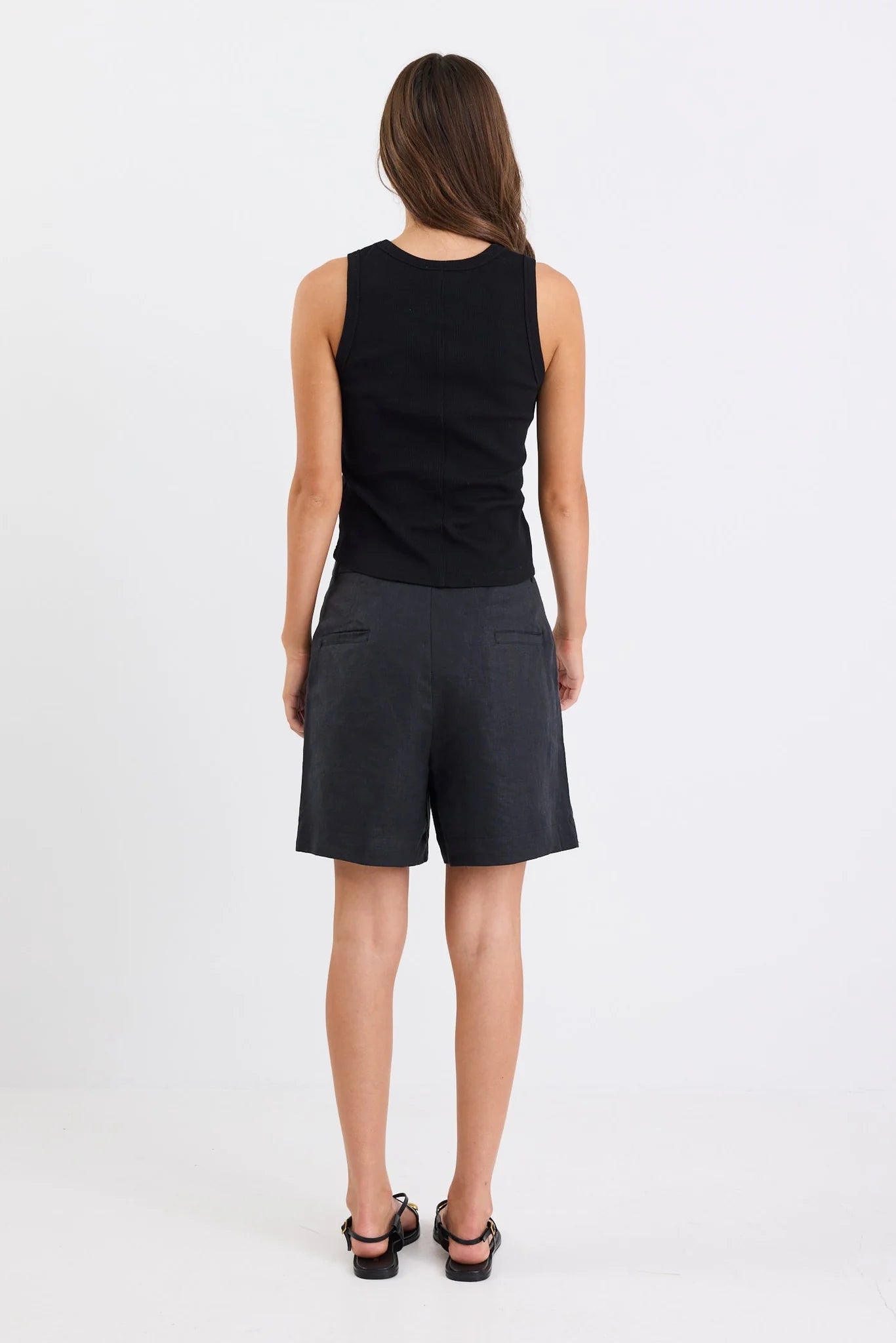 Literal Linen Pleat Front Shorts / Black