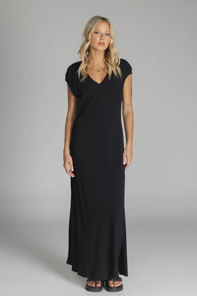 Deep In My Heart Dress / Black