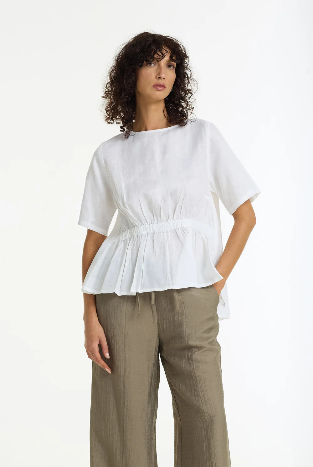 Gentle Blossom Top / White