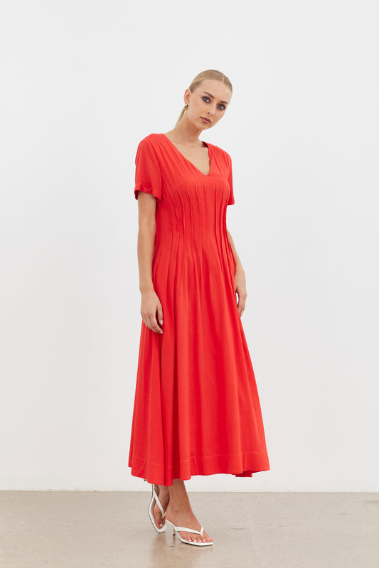 Kayana Pinstitched Midi Dress  / Studio Red