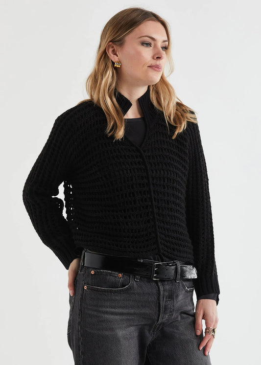 Lofty Lace Jumper / Black