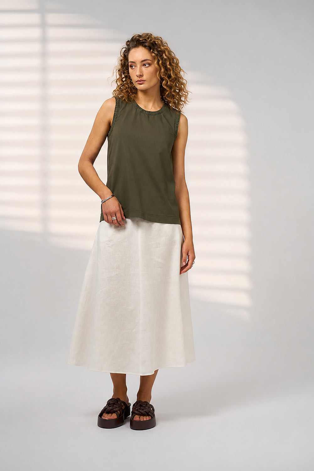 Esplanade Tank / Dark Khaki