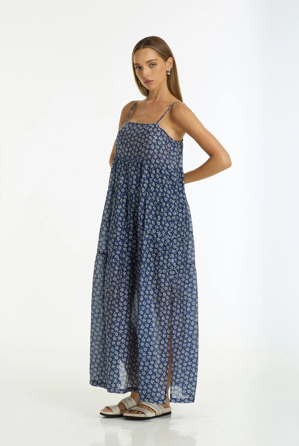 Carmen Dress / Navy-White