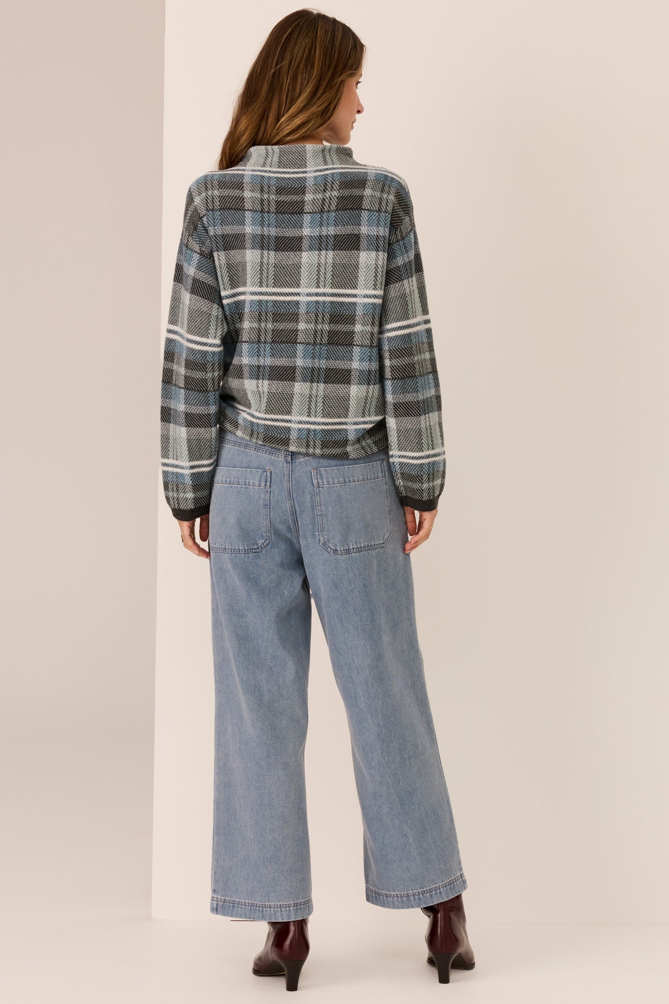 Quinn Check Knit / Charcoal-Blue
